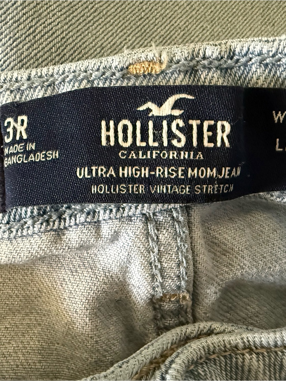 Hollister Light Blue Ultra High-Rise Mom Jeans 2 pair - Picture 11 of 11